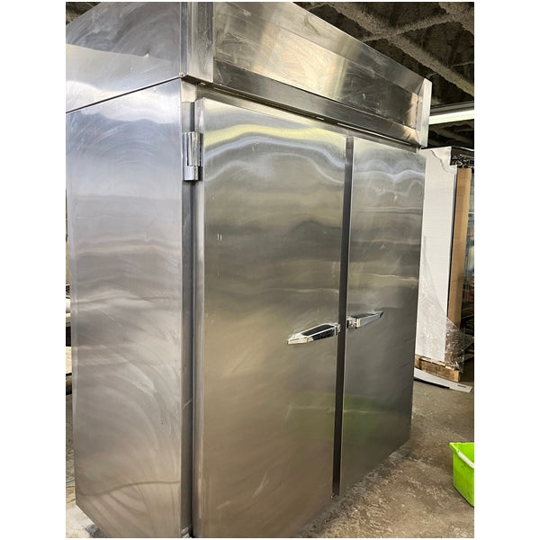 Double Door Bakery Cooler Roll In Used FOR01779