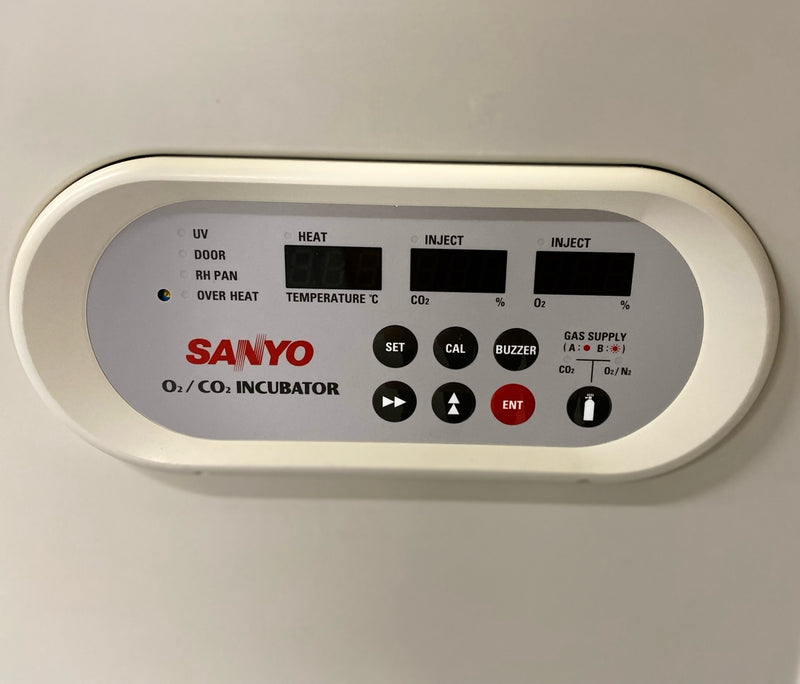 Sanyo Biomedical Heated Incubator MCO-18M