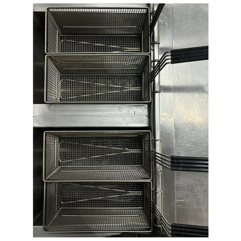 Henny Penny 2-Well Natural Gas Fryer with Computron 1000 Controls Used FOR02130
