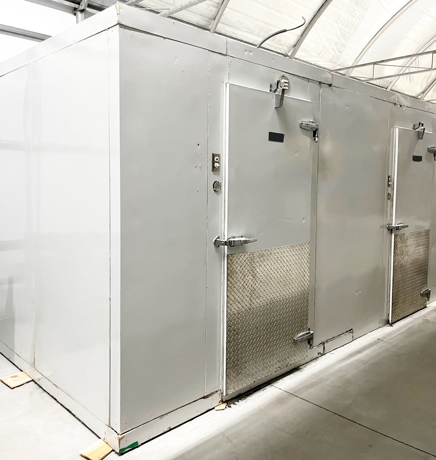 Walk In Freezer Cooler Equipment Rvt USED Walk in Cooler & Freezers