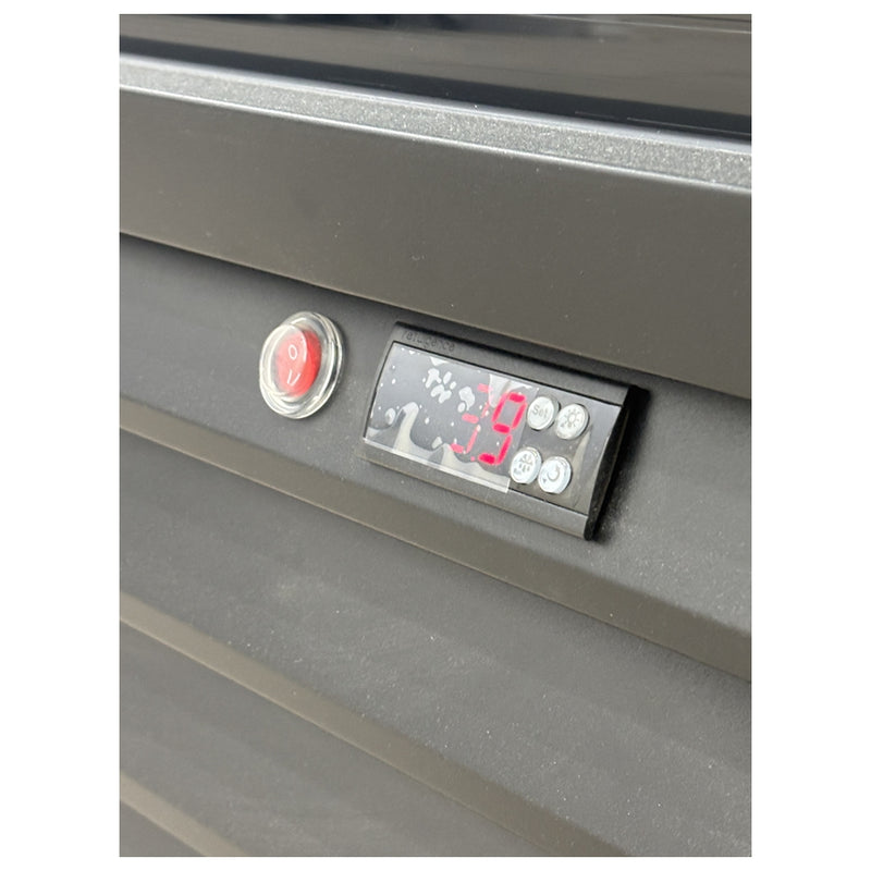 52'' Alaska-Line Double Sliding Glass Door Cooler - 38.3 Cu.Ft. HIT-801