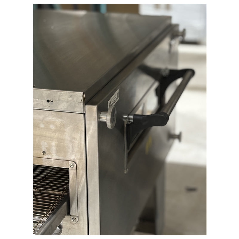 XLT 3240 Natural Gas Pizza Conveyor Oven Used FOR02320