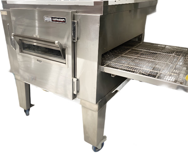 Lincoln Electric Pizza Oven with Conveyor Belt Used FOR01682