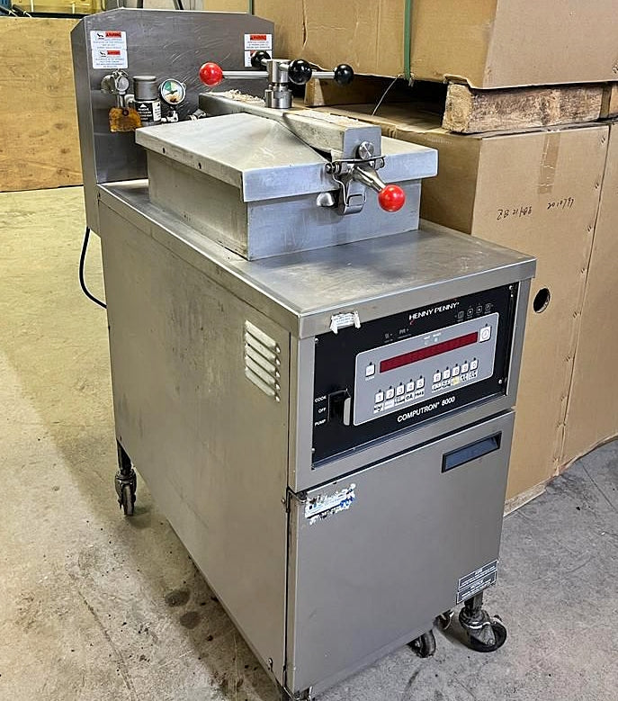 COMPUTRON 8000 USED Henny Penny Pressure Gas Fryer FOR01734